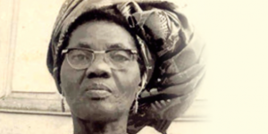Funmilayo Ransome Kuti, militante et activiste pour les droits des femmes au Nigeria, lors de son 70e anniversaire, le 24 octobre 1970. © wikipédia/cc