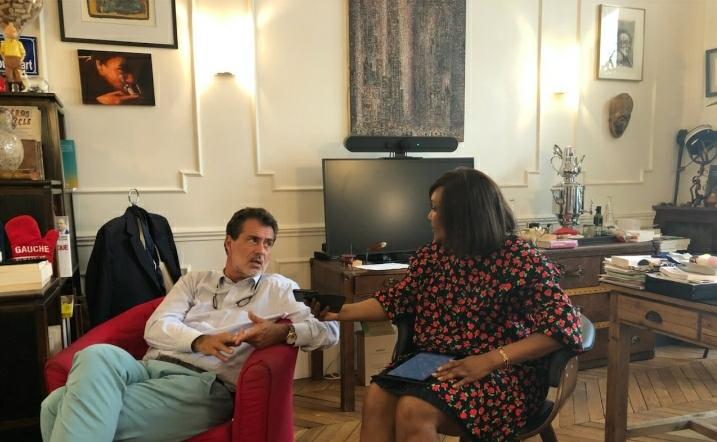 Marc Teyssier d'Orfeuil et la journaliste Carmen Féviliyé pendant l'interview à Com'Publics@AAFC