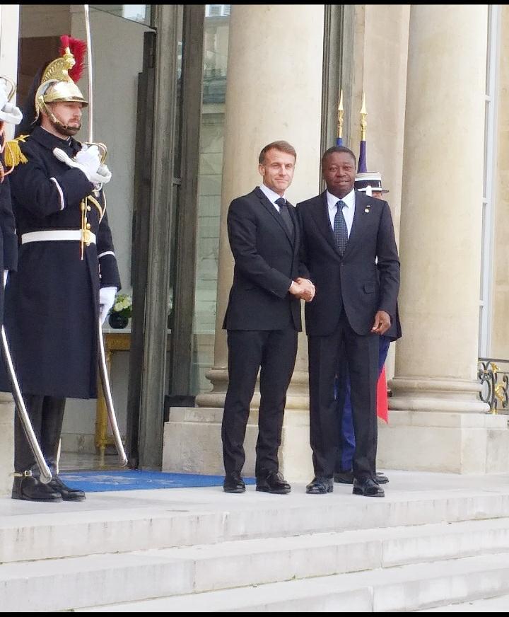 En marge des travaux, entretien bilatéral entre Faure Ngassingbé et Emmanuel Macron au Palais de l'Elysée@AAFC