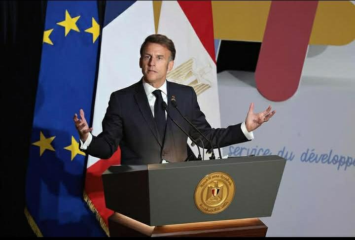Emmanuel Macron pendant son discours à l'inauguration du campus Senghor à Aexandrie en Egypte@libre